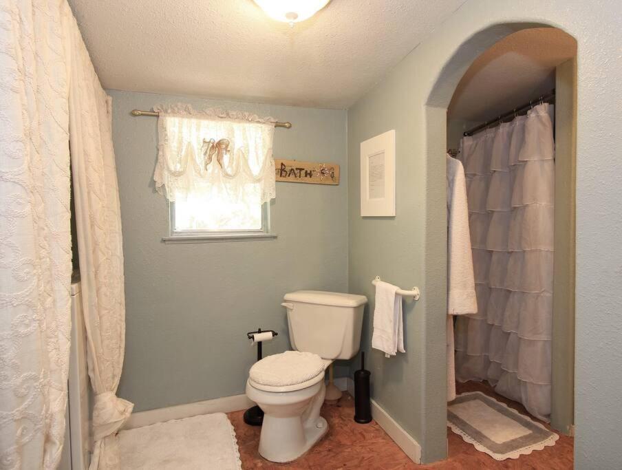 Cottage With Hot Tub And Pool Bandera, Tx. Exterior foto